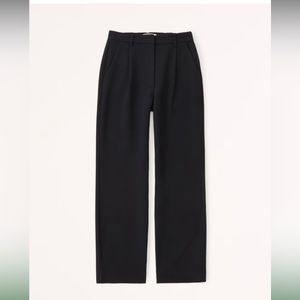 Abercrombie & Fitch Tailored Straight Pant in Black